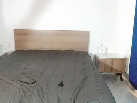 Pamelaebonyyyx online show from April 13, 2026, 3:05 pm