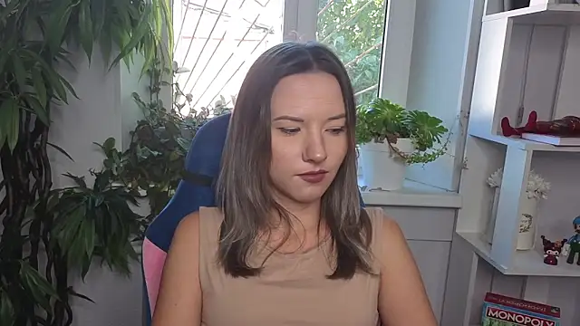 DianeLong online show from October 7, 2025, 8:48 am