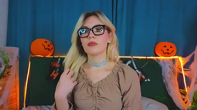 Snapshot of GraceCaldwell chatting on October 27, 2025, 6:20 pm GraceCaldwell online show from October 27, 2025, 6:20 pm