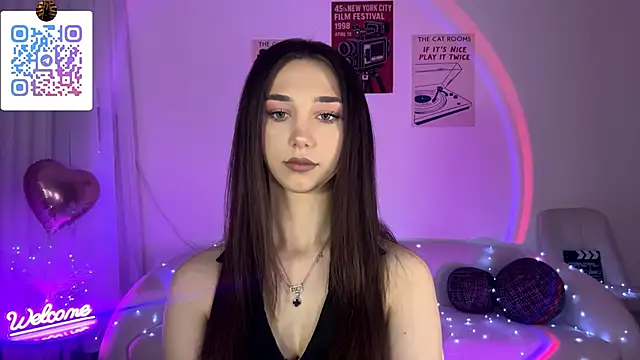 Snapshot of LinaMour chatting on May 20, 2026, 10:07 pm LinaMour online show from May 20, 2026, 10:07 pm