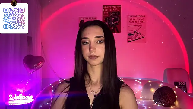 LinaMour online show from April 25, 2026, 10:40 pm