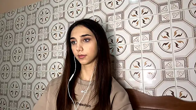 LinaMour online show from November 14, 2025, 10:13 pm