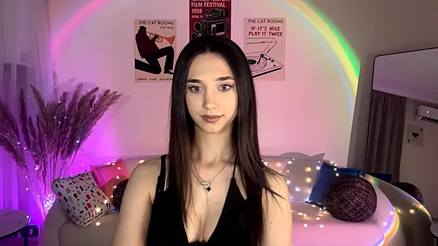 Snapshot of LinaMour chatting on July 19, 2026, 10:28 pm LinaMour online show from July 19, 2026, 10:28 pm