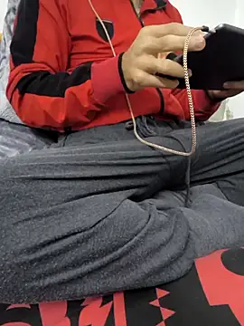 yazinyazin1 online show from November 22, 2025, 2:21 am