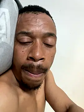 Snapshot of fitsexyman chatting on November 23, 2025, 3:55 pm fitsexyman online show from November 23, 2025, 3:55 pm