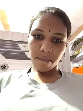 Live-queen08 online show from October 8, 2025, 6:37 am