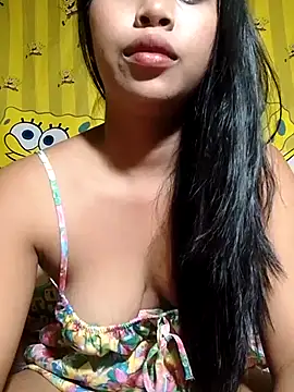 Snapshot of UrSweetAsianLady_02 chatting on March 1, 2026, 12:32 am UrSweetAsianLady 02 online show from March 1, 2026, 12:32 am