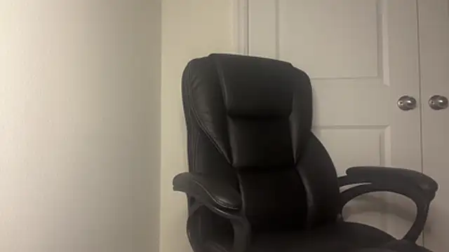 floridatwink2005 online show from October 19, 2025, 4:48 am