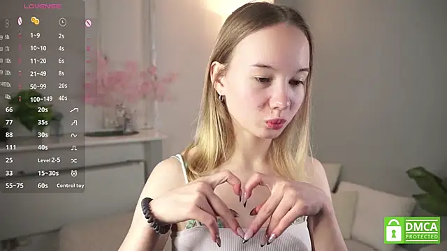KristinLiesman online show from October 3, 2025, 2:18 pm
