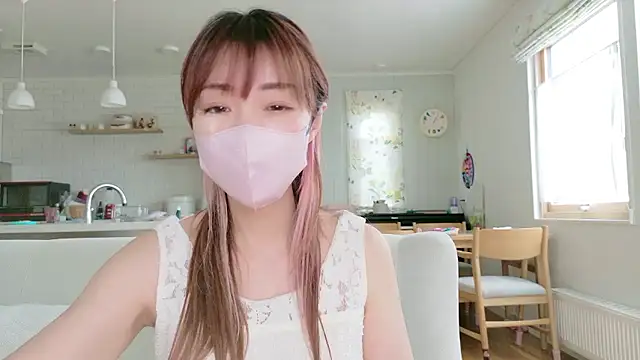 SUZU 1201 online show from April 17, 2026, 4:04 am