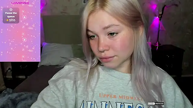 Diana Dream online show from November 20, 2025, 9:15 pm