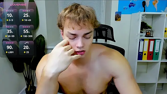 Snapshot of ChaseMuscular chatting on January 8, 2026, 11:16 am ChaseMuscular online show from January 8, 2026, 11:16 am