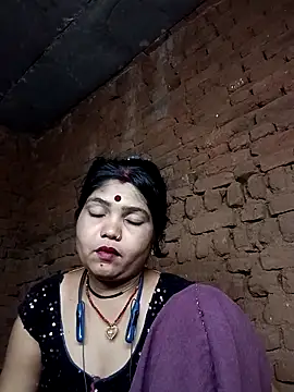 Priya tyagi online show from October 2, 2025, 9:51 pm