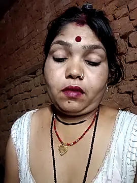 Priya tyagi online show from September 26, 2025, 6:48 pm