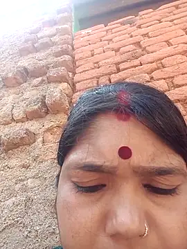 Priya tyagi online show from September 27, 2025, 7:25 am
