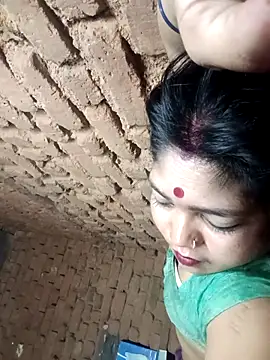 Priya tyagi online show from September 20, 2025, 11:32 pm