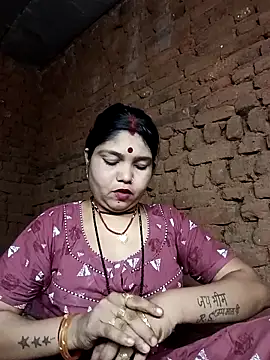 Priya tyagi online show from September 29, 2025, 8:32 am