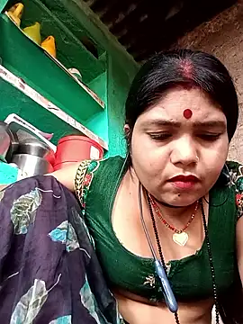 Priya tyagi online show from October 2, 2025, 9:45 am