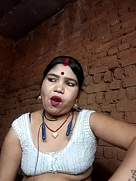 Priya tyagi online show from October 3, 2025, 9:55 am