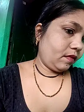 Priya tyagi online show from September 16, 2025, 10:27 am