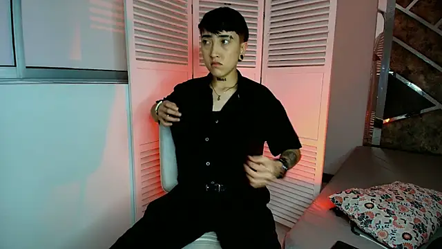 Eryx Eriscor online show from November 14, 2025, 2:10 pm