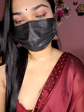 Snapshot of ariya-03 chatting on April 7, 2026, 8:10 pm ariya-03 online show from April 7, 2026, 8:10 pm