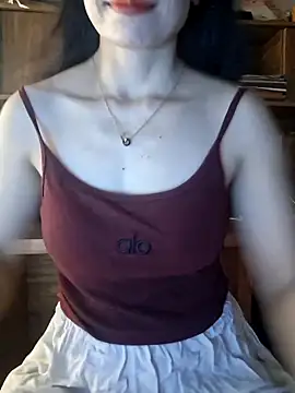 LazdyLy online show from November 11, 2025, 11:49 am