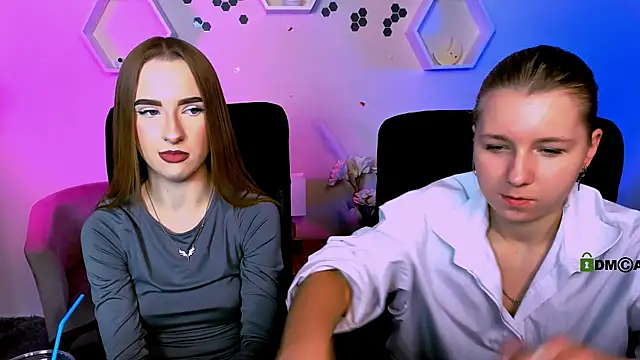 gloria bubble online show from November 20, 2025, 8:42 pm