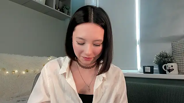 TondaEsperon online show from September 26, 2025, 12:34 pm