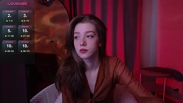 Snapshot of AstraMist chatting on October 24, 2025, 7:40 am AstraMist online show from October 24, 2025, 7:40 am