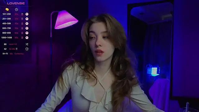 Snapshot of AstraMist chatting on October 12, 2025, 11:00 am AstraMist online show from October 12, 2025, 11:00 am