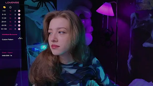 Snapshot of AstraMist chatting on October 27, 2025, 1:45 pm AstraMist online show from October 27, 2025, 1:45 pm