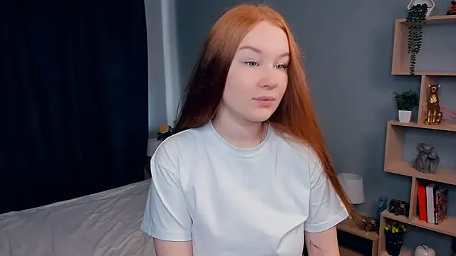 ElizKucel online show from September 18, 2025, 7:33 am