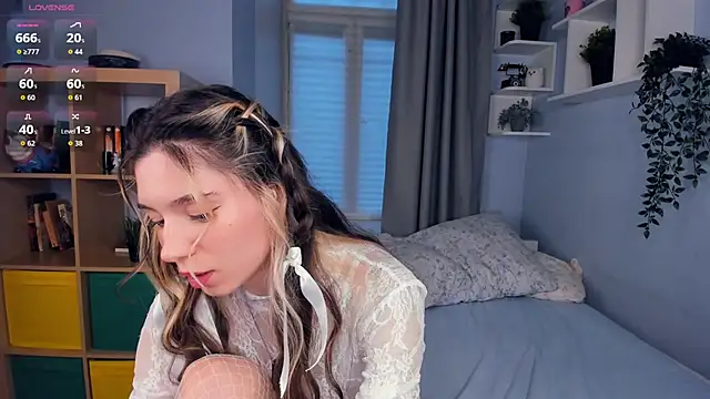 Snapshot of AntonettaTarring chatting on November 24, 2025, 7:52 am AntonettaTarring online show from November 24, 2025, 7:52 am