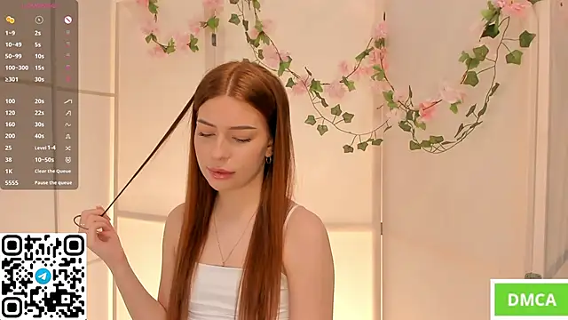 SexyEsma online show from October 2, 2025, 6:39 am