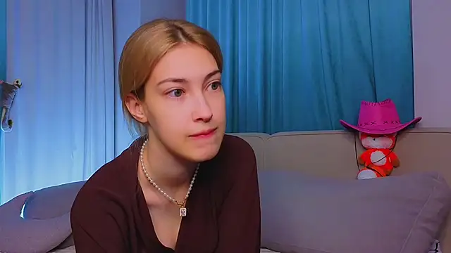 AngelicRice online show from November 8, 2025, 11:14 am