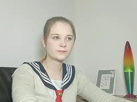 Snapshot of LydiaYoung chatting on September 18, 2025, 6:11 pm LydiaYoung online show from September 18, 2025, 6:11 pm