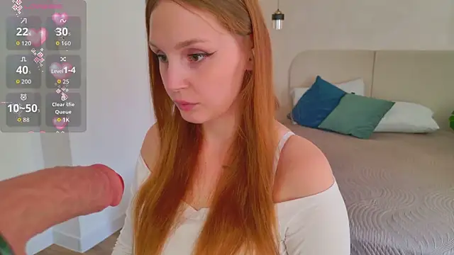 Snapshot of HoneyLace_ chatting on July 28, 2026, 1:32 pm HoneyLace online show from July 28, 2026, 1:32 pm