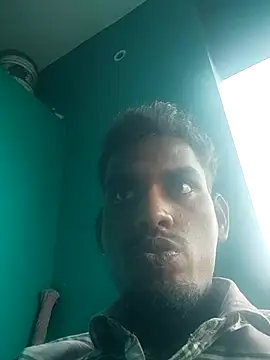 Snapshot of Tamilgud23 chatting on October 14, 2025, 11:44 am Tamilgud23 online show from October 14, 2025, 11:44 am