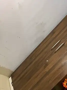 V-Hot-Sweti online show from October 11, 2025, 5:47 pm