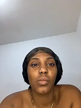zaracollins01 online show from July 7, 2026, 6:11 pm