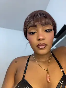 zaracollins01 online show from July 25, 2026, 8:04 pm