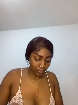 zaracollins01 online show from July 17, 2026, 9:34 pm