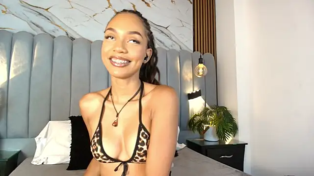 aylacallowey online show from July 21, 2026, 7:04 pm