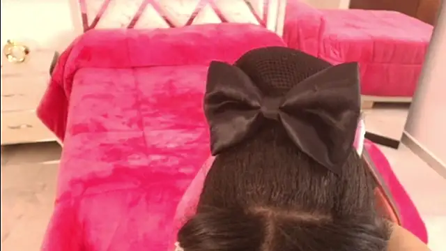 Amiranast online show from October 10, 2025, 1:34 pm