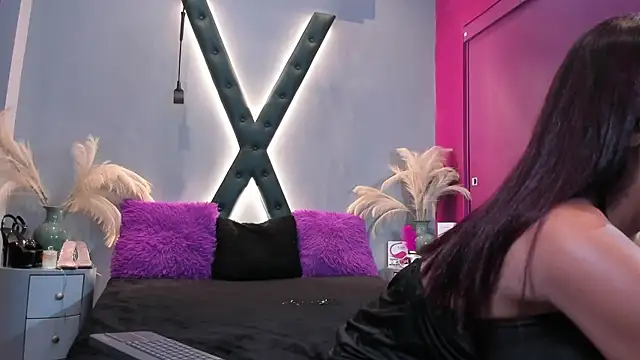 AtheneaBrownn online show from March 28, 2026, 7:15 pm