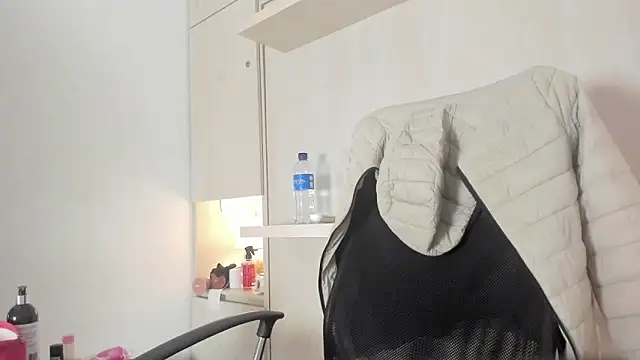 LexxaQueen online show from November 27, 2025, 8:09 pm