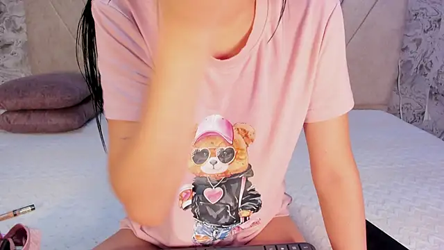 violet 77711 online show from October 21, 2025, 11:09 am