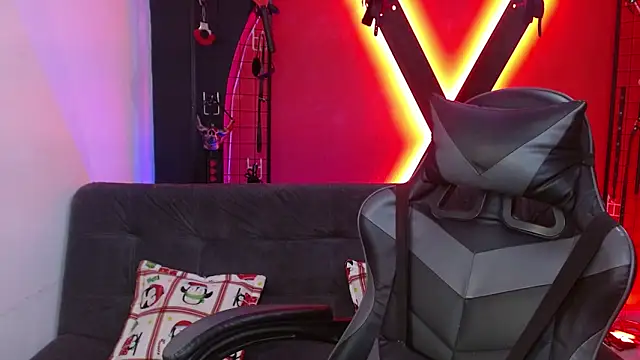 antonella n brian online show from November 20, 2025, 6:52 pm