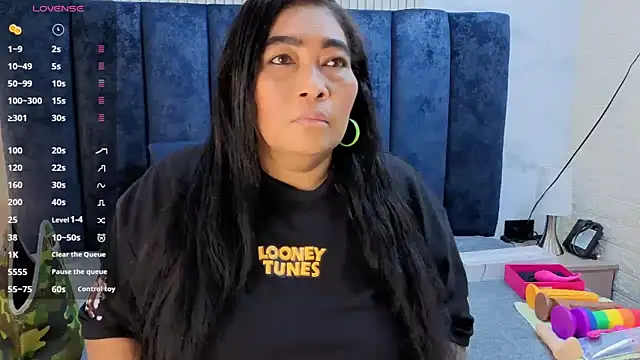 yunkeyc online show from November 27, 2025, 2:45 am